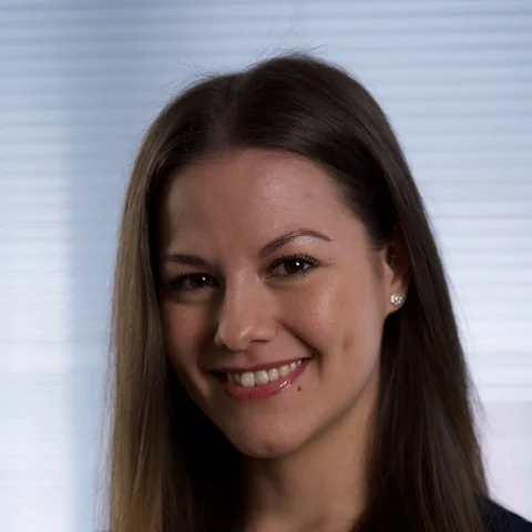 Csepreghi Dóra